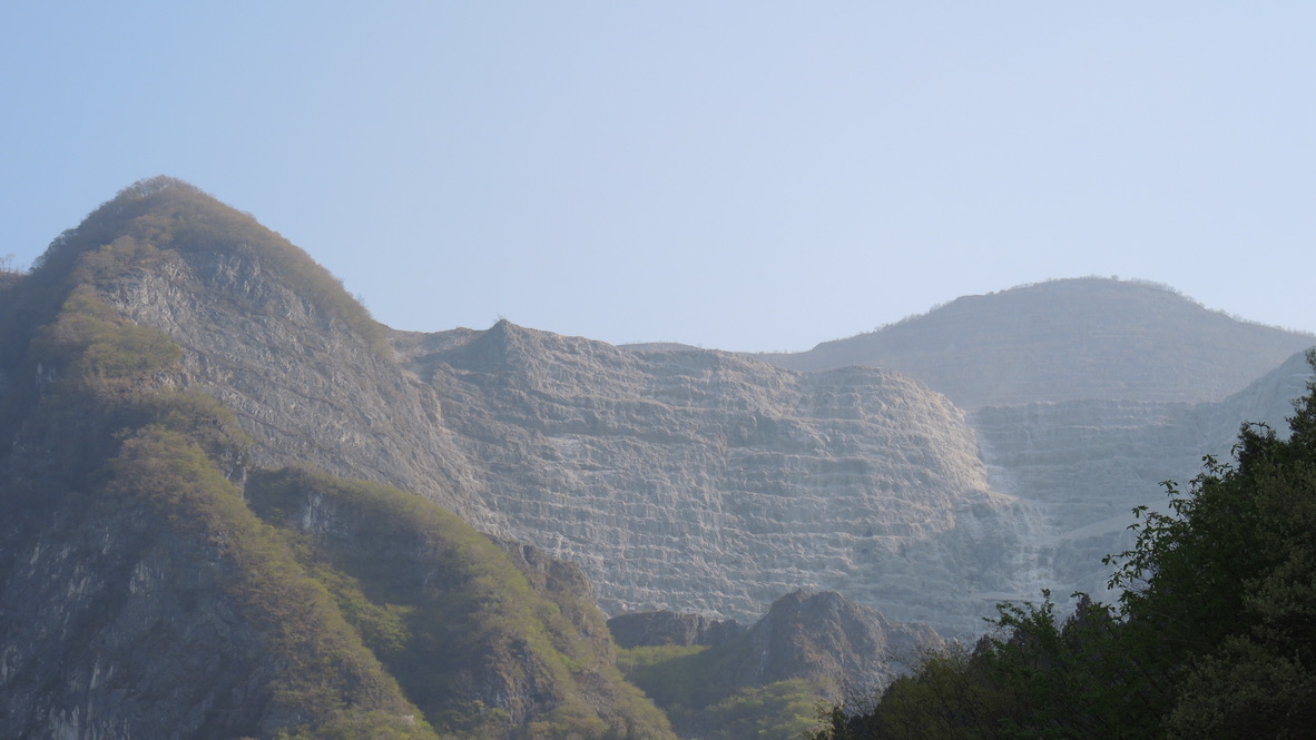 武甲山